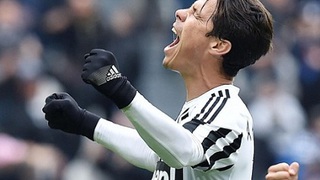 Hernanes ghi bàn đầu tiên cho Juve, nhà vô địch thắng dễ